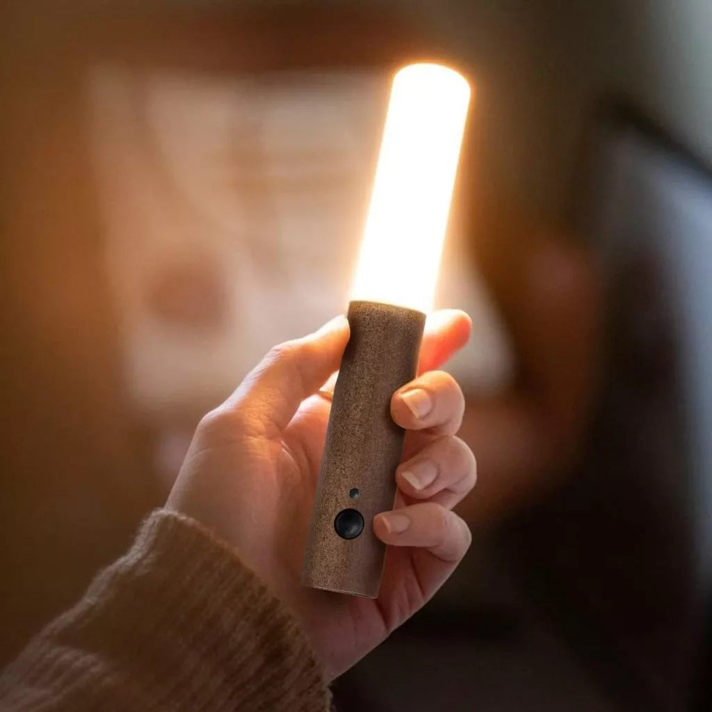 Luminária Magnética LED com Sensor Inteligente – Sem Fio e Recarregável